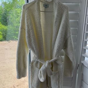 Aerie Robe